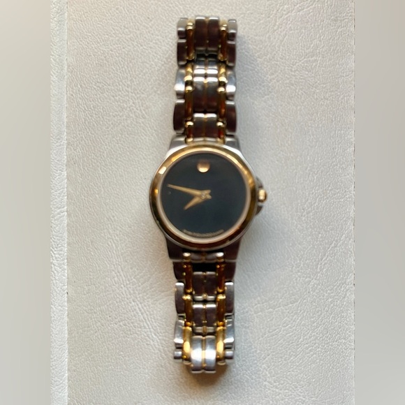 Movado Ladies Watch ⌚ - Picture 9 of 10